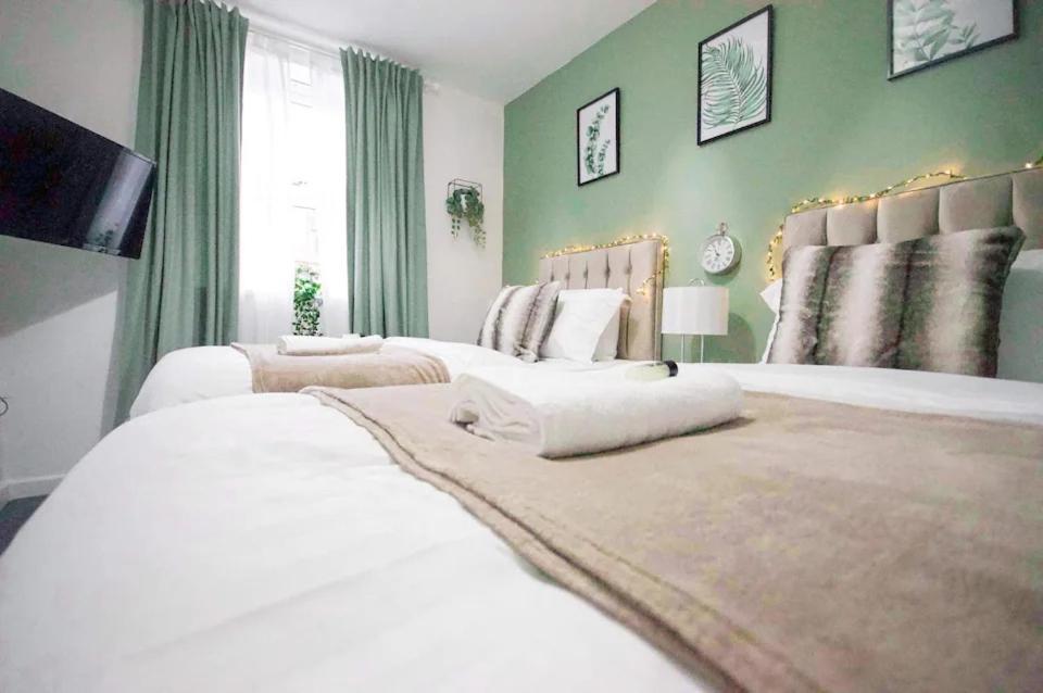 Affordable Digs Nr City Centre Sleeps5 Free Secure Parking Ковънтри Екстериор снимка