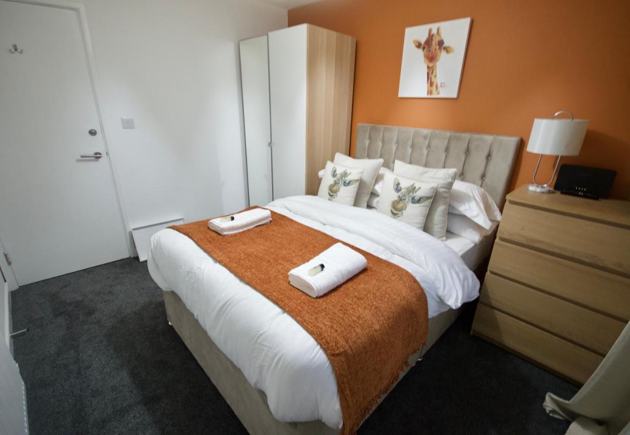 Affordable Digs Nr City Centre Sleeps5 Free Secure Parking Ковънтри Екстериор снимка